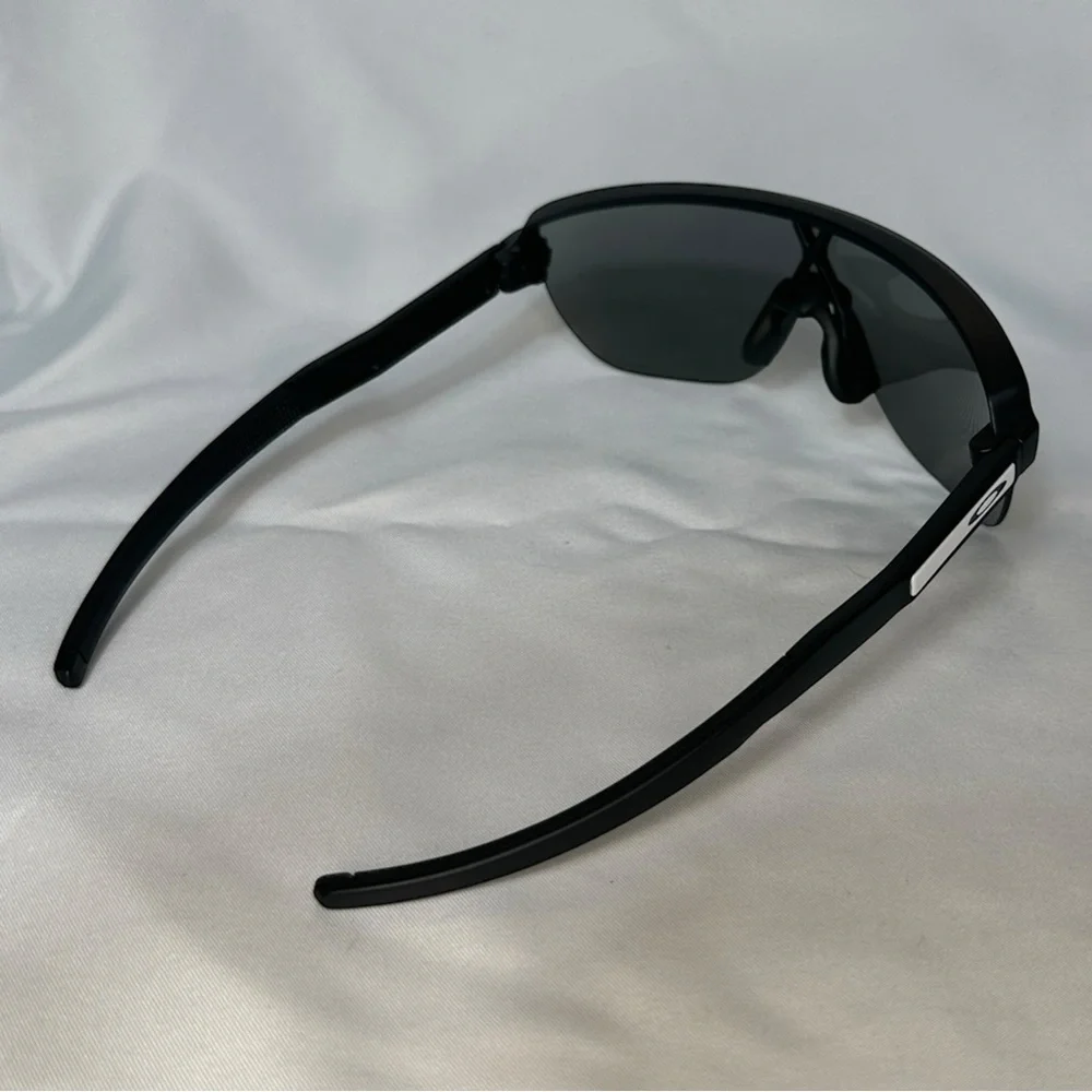 Oakley Corridor Black Prizm Sunglasses With Box